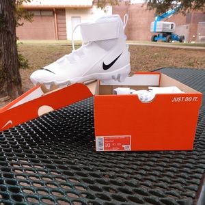 Size 10 Nike Savage Shark Cleats